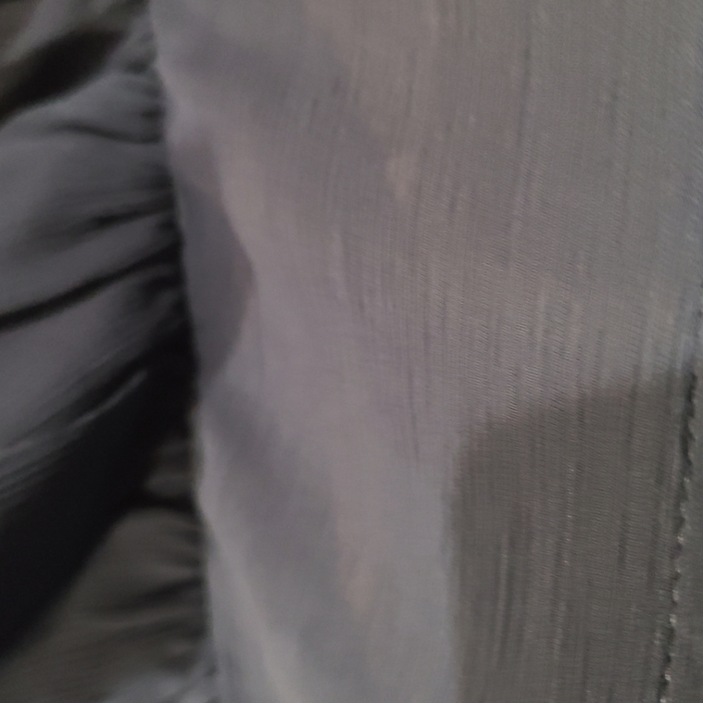 She & Sky Ruffled Shirt - Picture 5 of 8